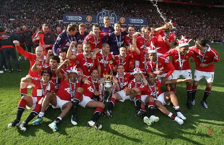 薪资专家：惠特莫尔合同剩两年，奇才要在11月前对第二年球队选项做出决定.