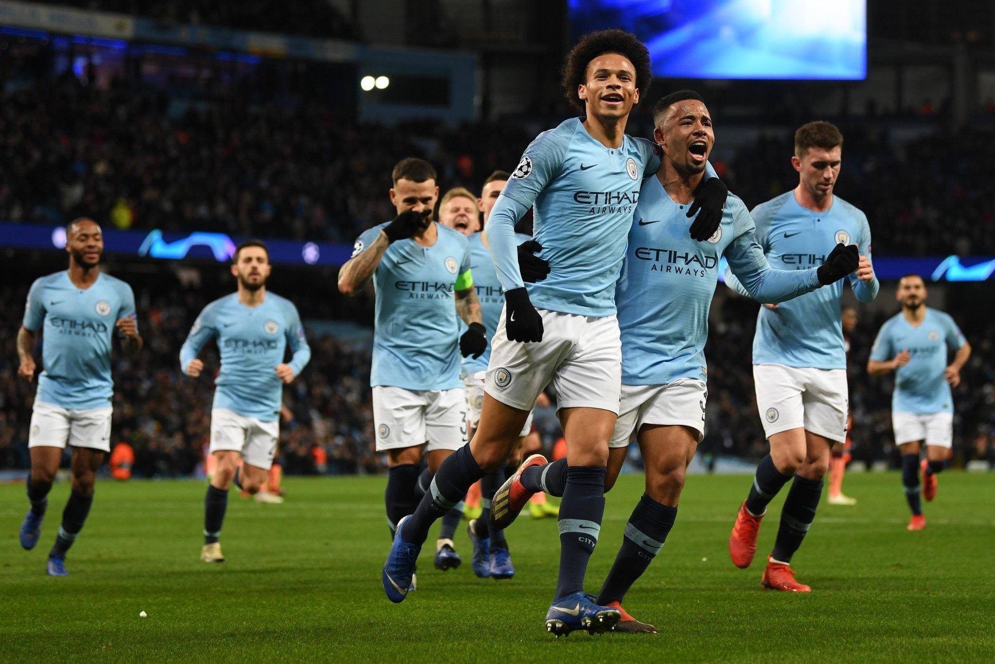 他还需根据 他还需根据