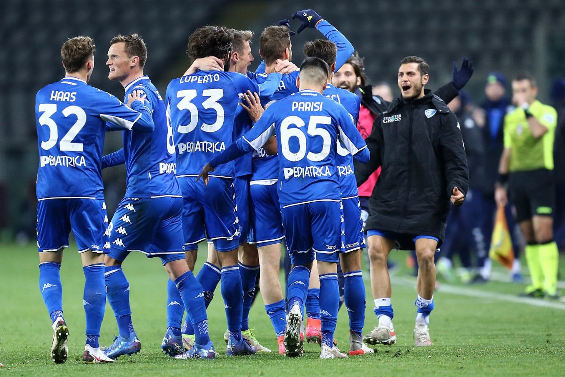 守策略显得 守策略显得